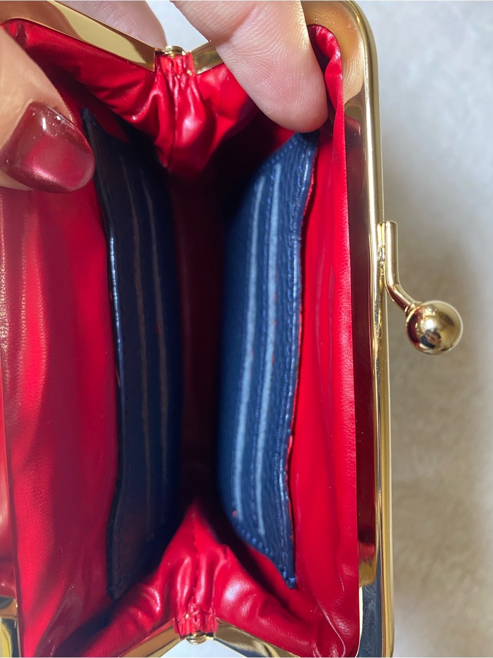 Dooney & Bourke Marine Pebble Leather Kiss-Lock Coin Purse with Gold Hardware - Picture 5 of 12